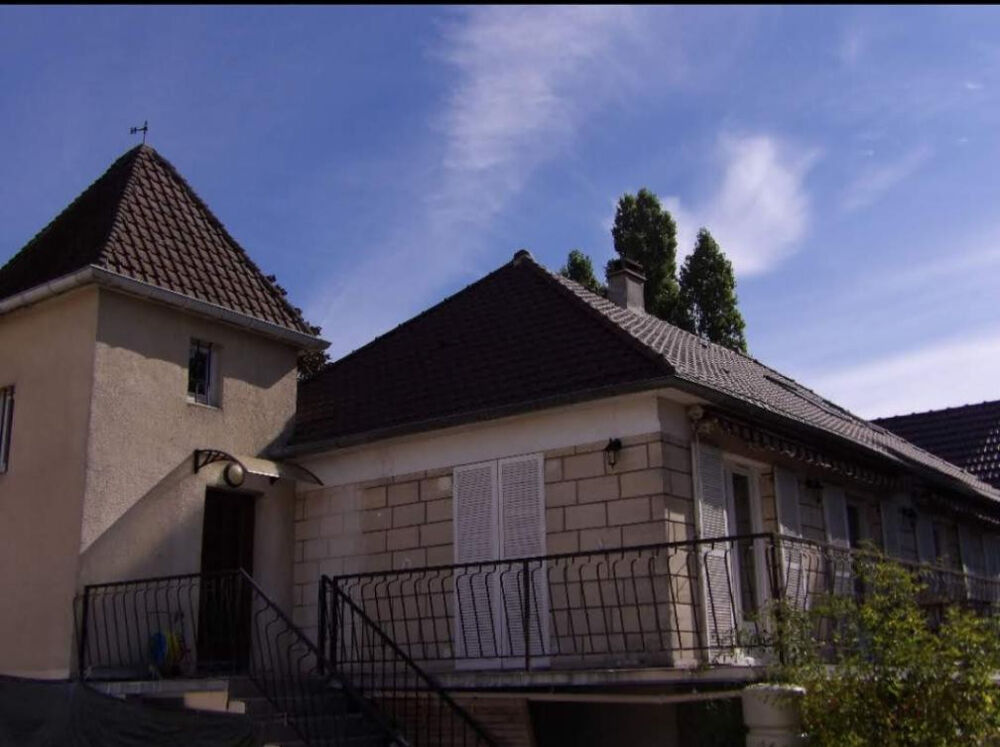 Location Appartement Appartement dans maison avec plus de 400m2 jardin La houssaye-en-brie