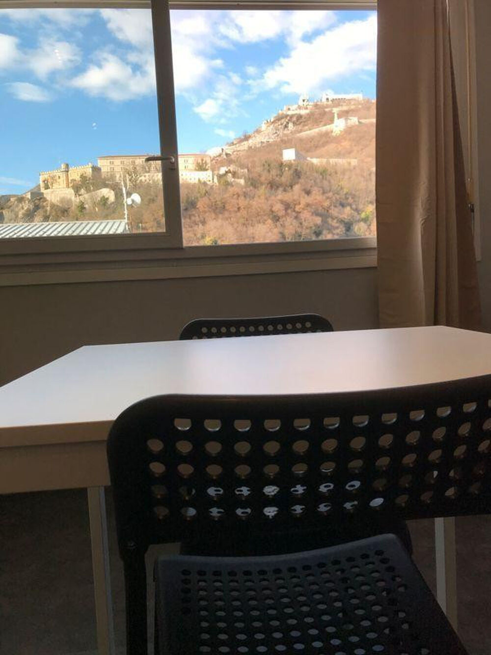 Location Appartement Appartement, 24m², 545€ - Grenoble Grenoble