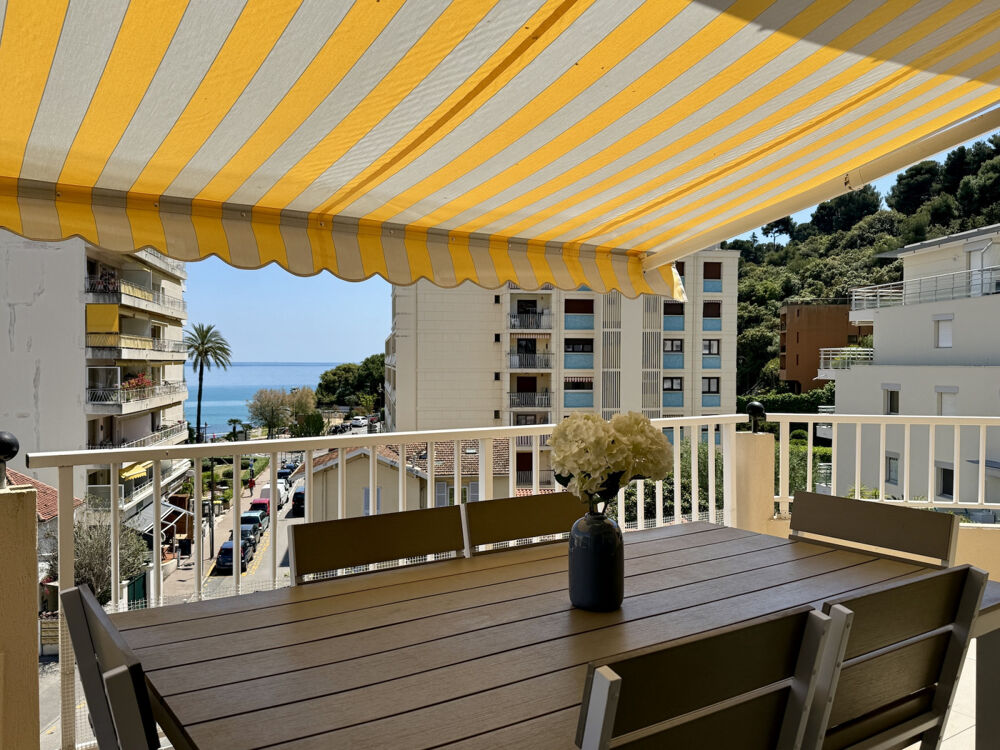 � vendre  Appartement Roquebrune-Cap-Martin (06190)