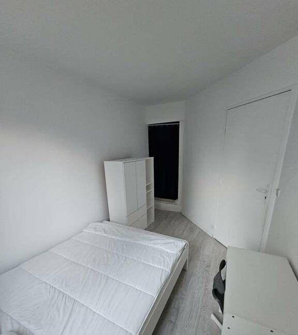 Location Appartement Chambre dispo dans belle coloc 97m² Évry-courcouronnes