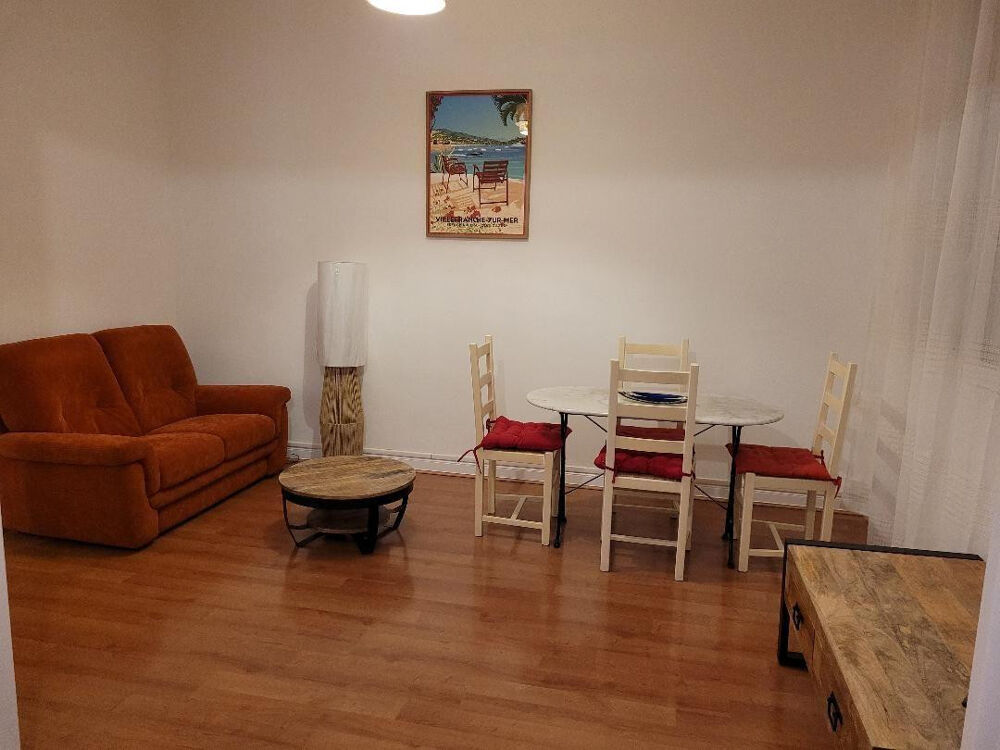 Location Appartement Desservi par transports en commun, quartier Port Nice