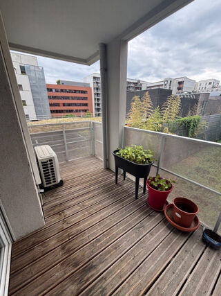  Appartement à louer 3 pièces 71 m²