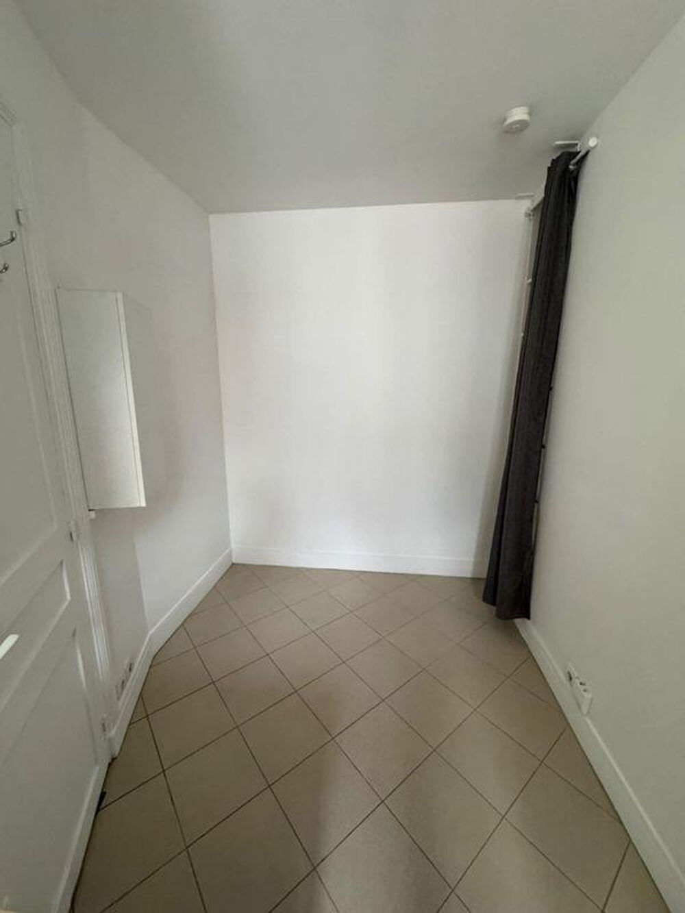 Location Appartement Location studette Rue de la Tour - Paris 16e Paris 16
