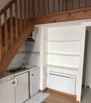  Appartement à louer 1 pièce 27 m²