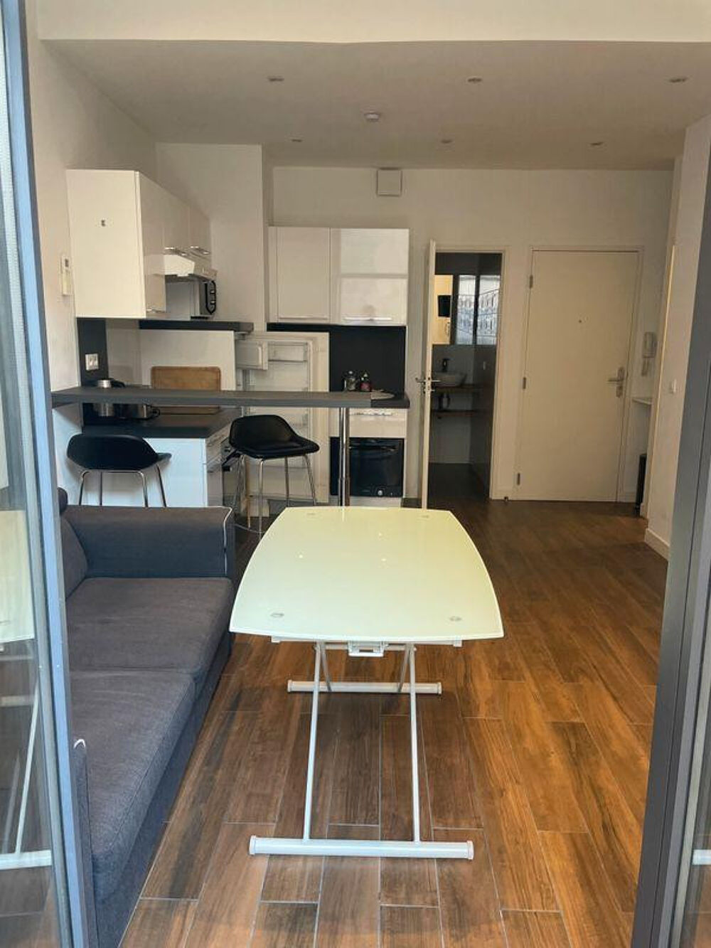 Location Appartement T2 climatisé ESTRANGIN/ PREFECTURE + balcon au cal Marseille 6