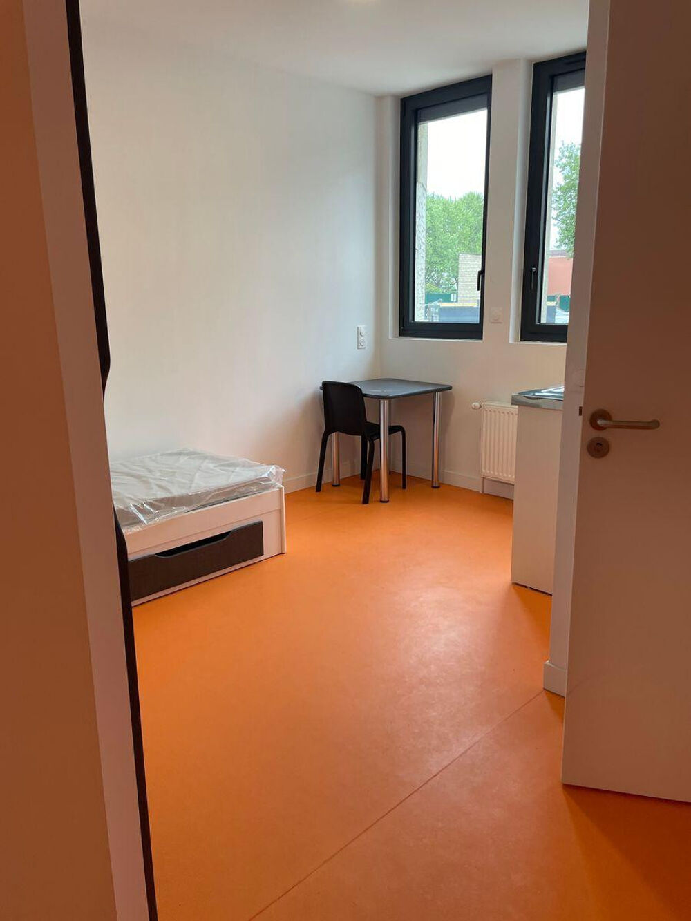 RESIDENCE DE JEUNES ENTRE 18 ANS ETB 30 ANS