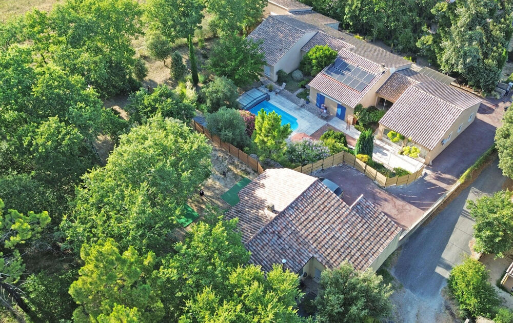 2 Maisons de plain pied de 9 et 4 pièces piscine