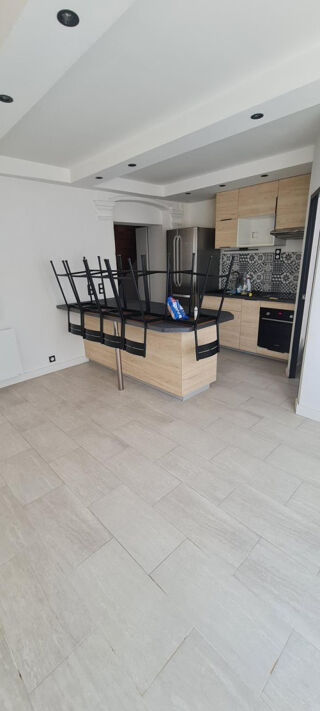 Maison - 4 pièce(s) - 77 m²