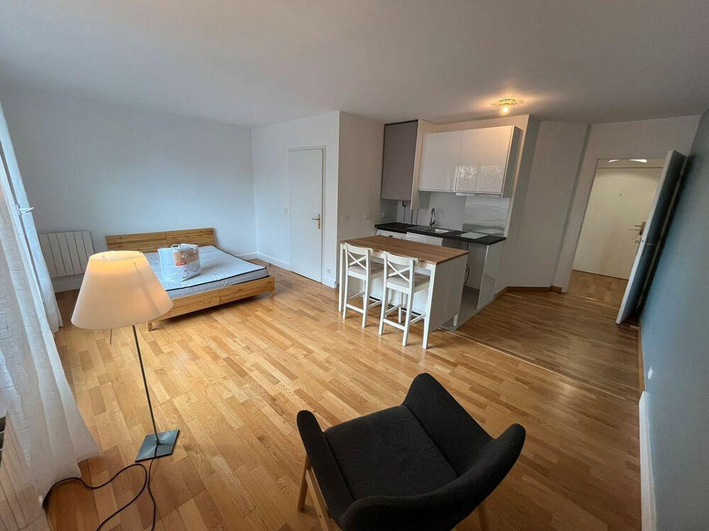 Location Appartement Rueil centre - Studio 31m2 meublé + Cave + Parking Rueil-malmaison