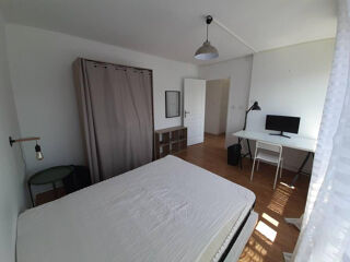  Appartement à louer 5 pièces 89 m²