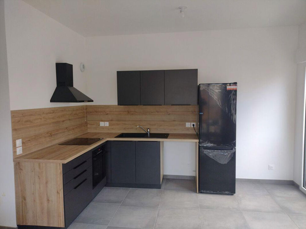 Location Appartement Beau T2 meublé 49m² avec balcon 8m² Lyon 8
