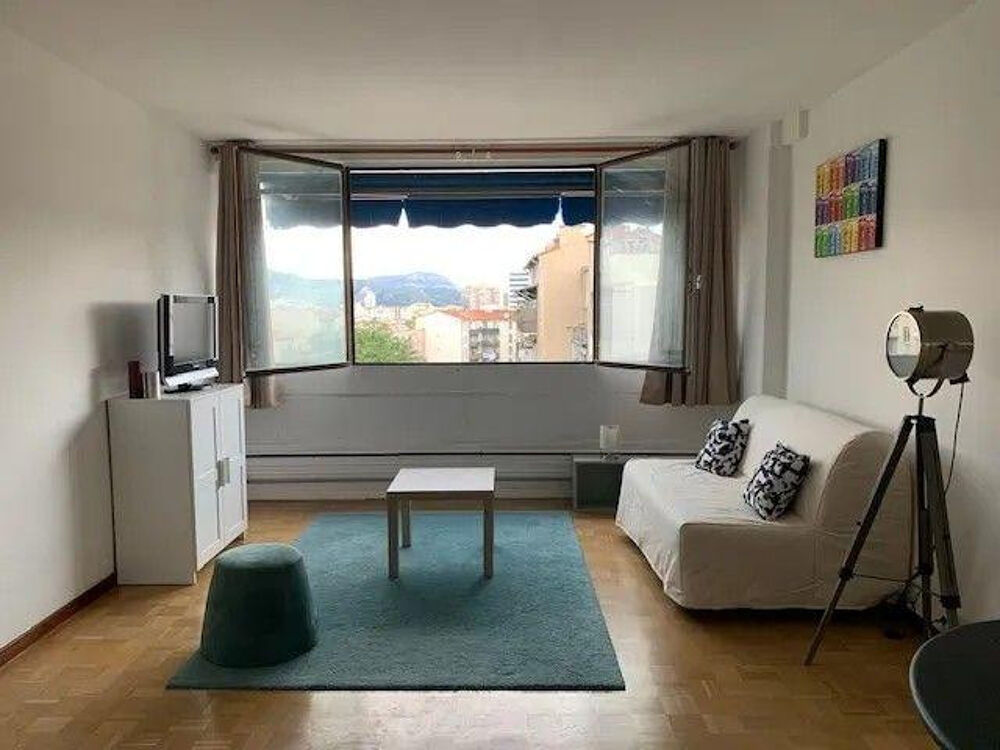 Location Appartement Studio meublé 28m² calme et sans vis-à-vis Marseille 4
