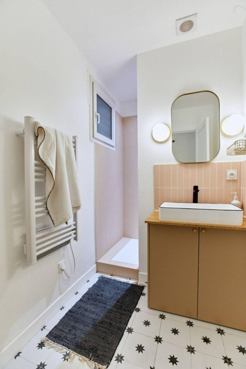Location Appartement Superbe appartement meublé Quartier St Victor Marseille 7