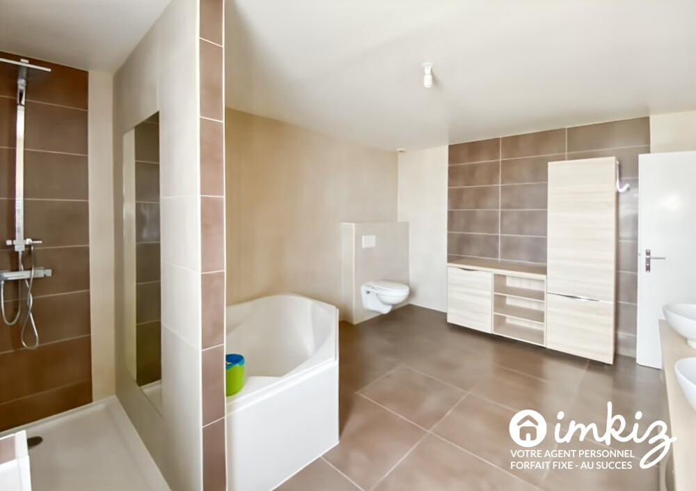 Maison 6 pièces 206m2
