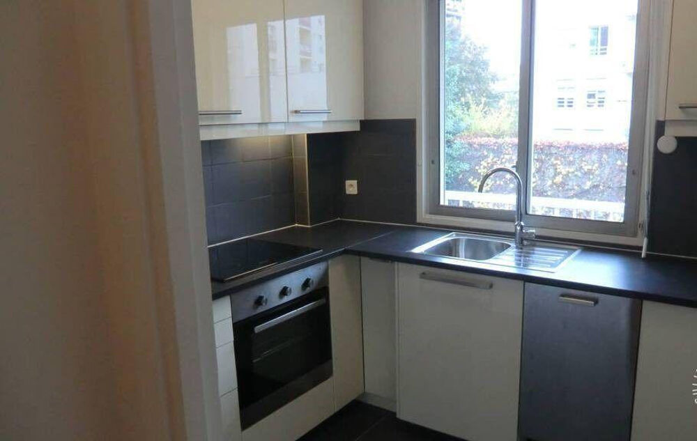 Location Appartement Beau studio 30m² avec balcon filant Boulogne-billancourt