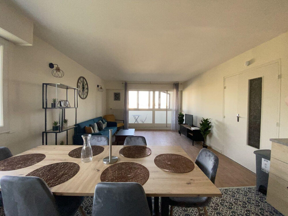 Location Appartement Charmante chambre dans colocation 100 m² à Melun Melun