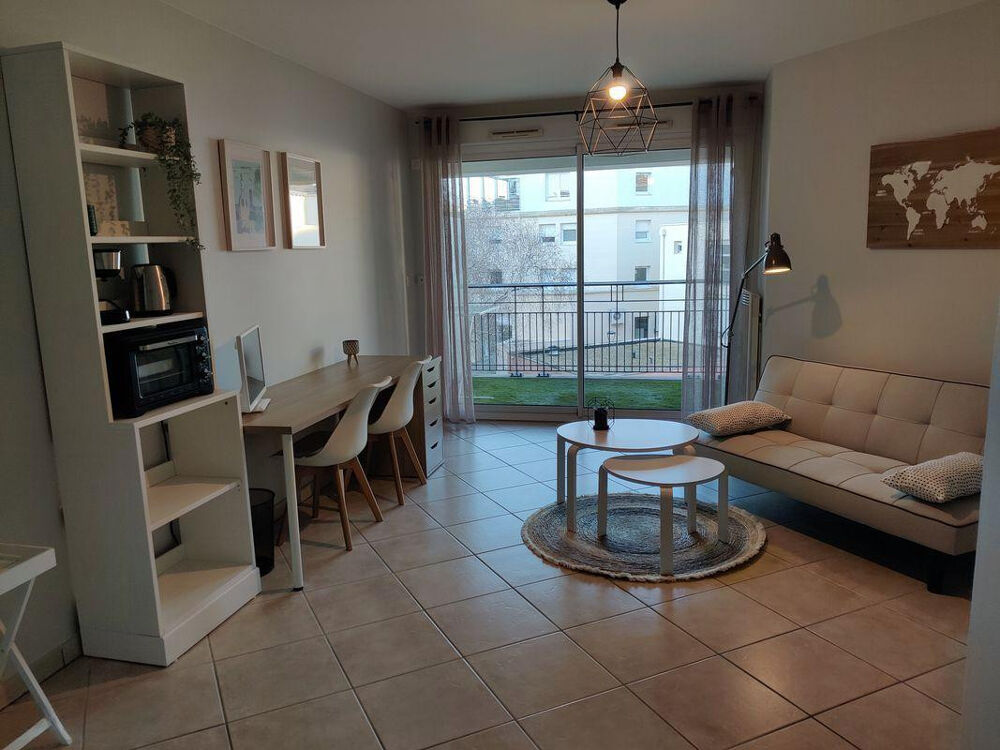 Location Appartement Beau studio meublé 31m² Nantes