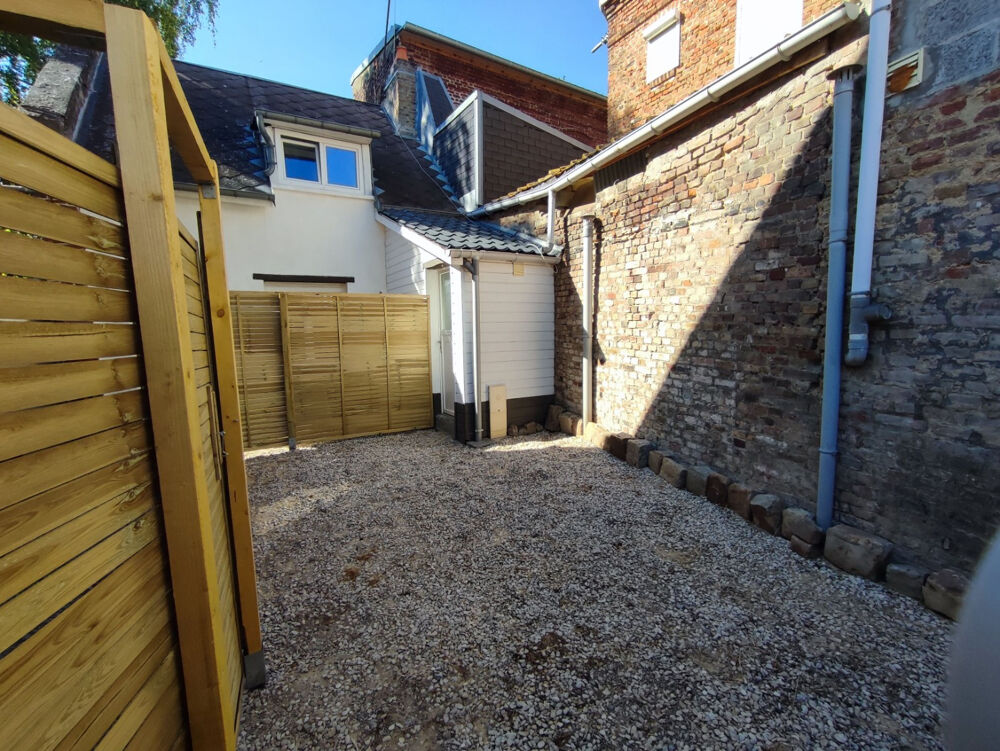 Location Appartement Charmant studio avec cour et mezzanine Amiens