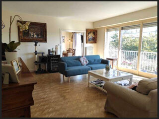  Appartement à louer 5 pièces 114 m²