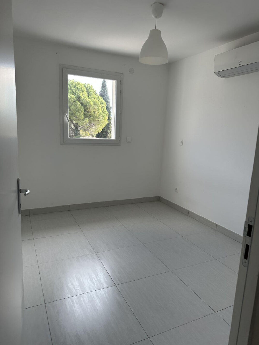 Location Appartement Beau et grand duplex au calme et ensoleillé Marseille 12