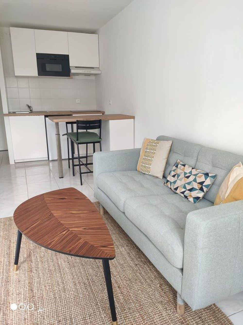 Location Appartement Appartement 2 pièces - 830 euros cc Bordeaux