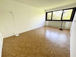 Appartement à louer 2 pièces 45 m²