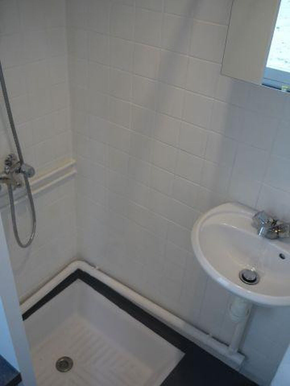 Location Appartement Studio meublé 12,31 m² quartier Ternes Wagram Paris 17