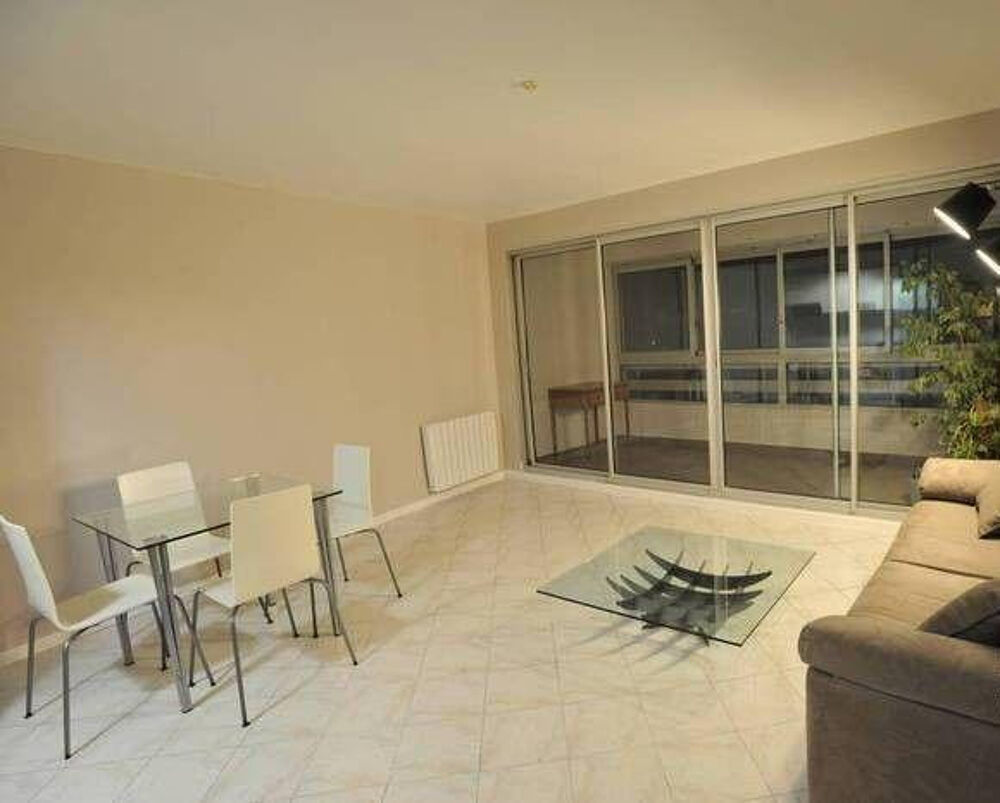 Location Appartement Beau 2P meublé 44m² avec loggias Marseille 10
