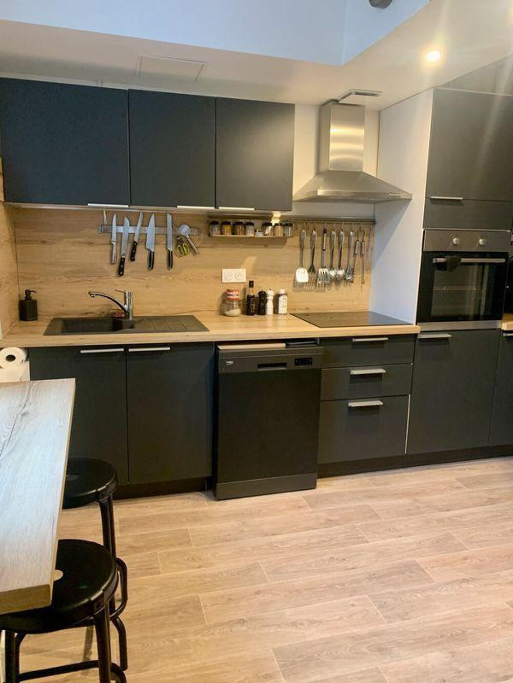 Location Appartement Beau 4P de charme meublé 56m² refait à neuf Nantes