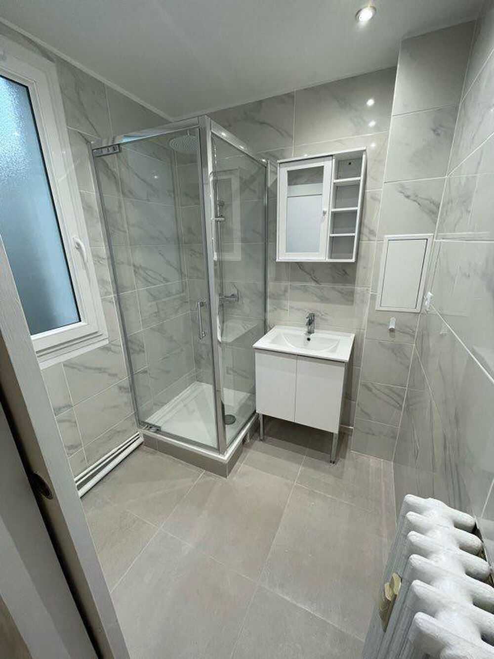 Location Appartement T2 refait à neuf CENTRE VILLE Colombes