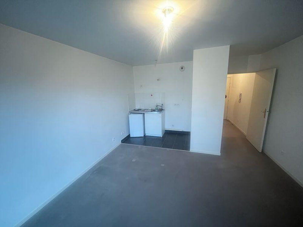 Location Appartement Studio avec parking Choisy-le-roi
