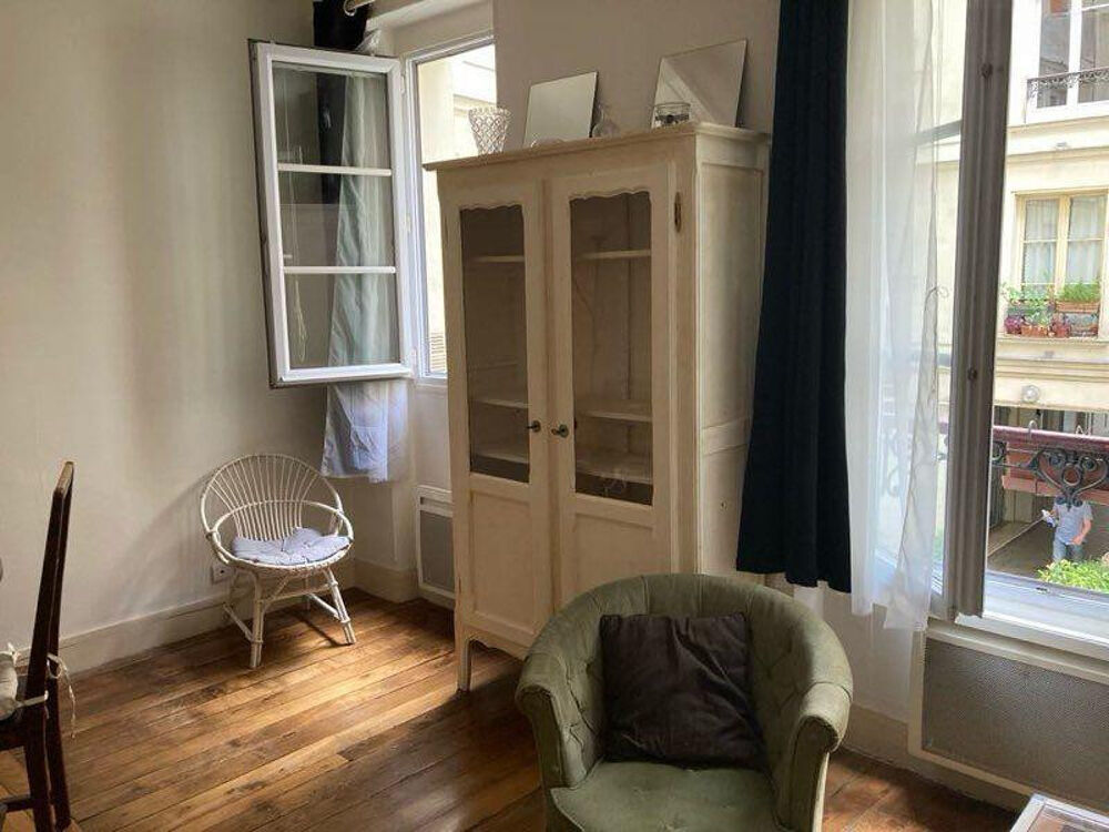 Location Appartement Studio 25m2 Paris 18