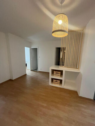  Appartement à louer 1 pièce 86 m²