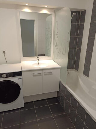  Appartement à louer 1 pièce 63 m²