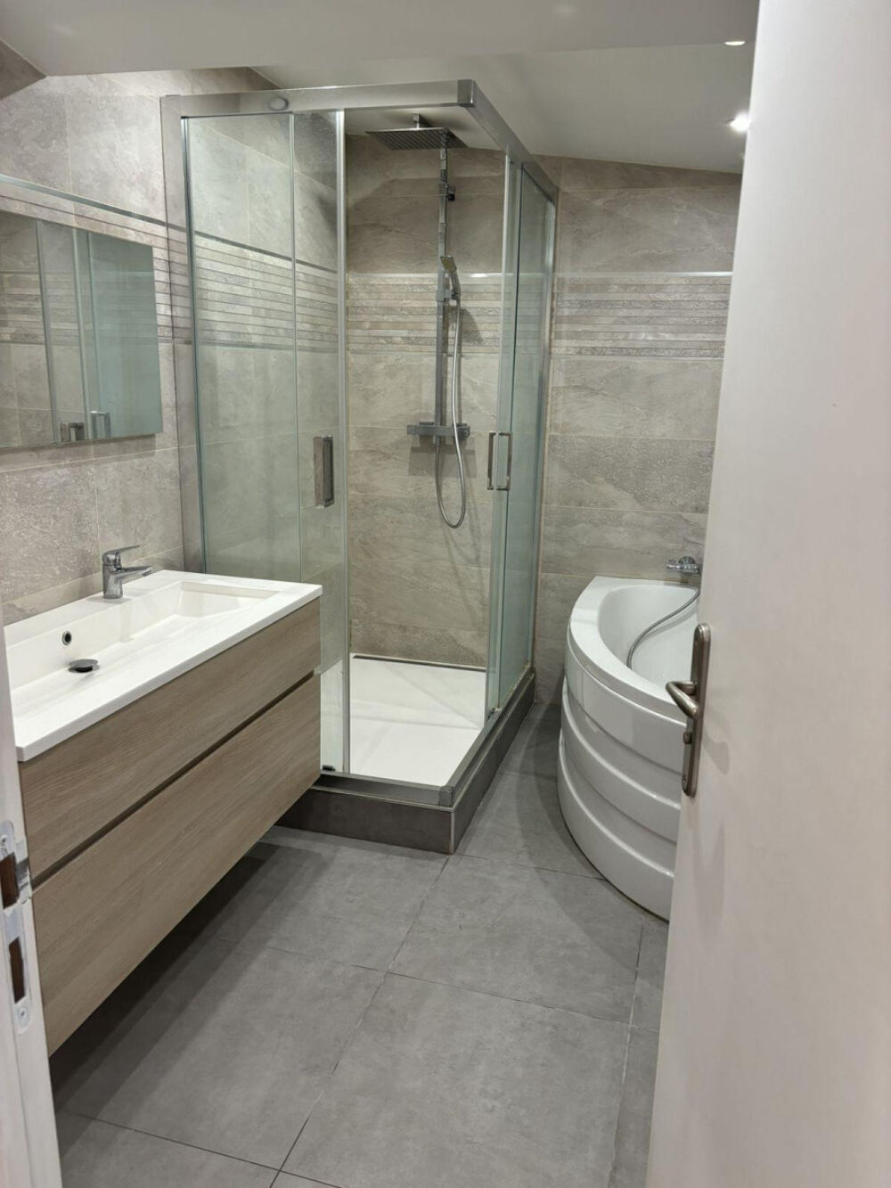 Location Maison Maison – quartier piscine - idéal famille Neuilly-plaisance