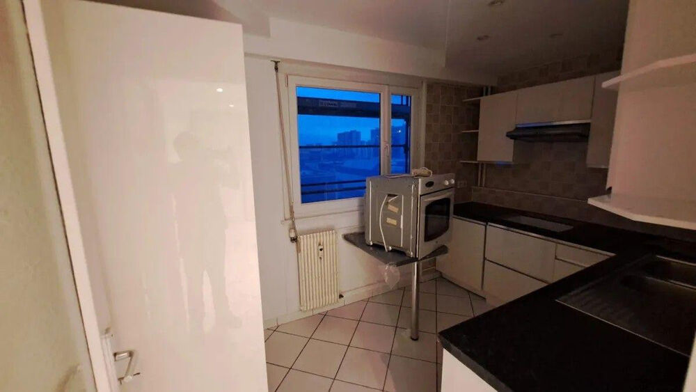 Beau 3P 70m² avec balcon Esplanade libre de suite