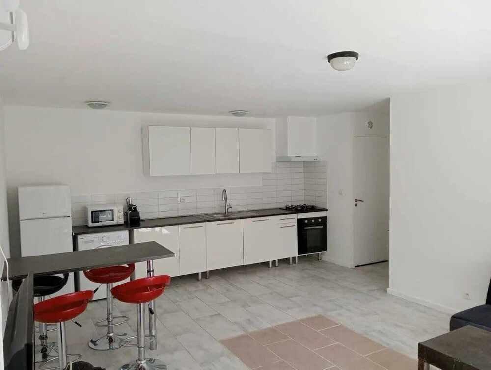 Location Appartement Superbe 2P meublé 50m² avec jardin Montolivet Marseille 12