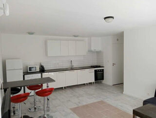  Appartement à louer 2 pièces 50 m²