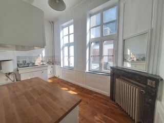  Appartement à louer 4 pièces 98 m²