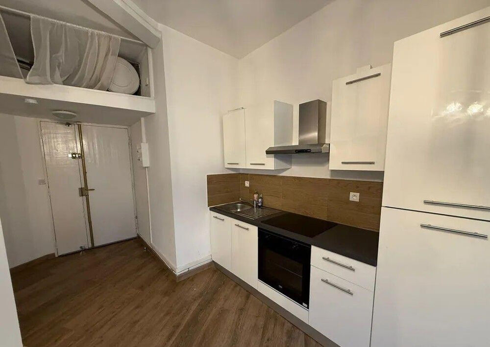 Location Appartement Beau 2P 44 m² refait à neuf proche Vieux Port Marseille 2