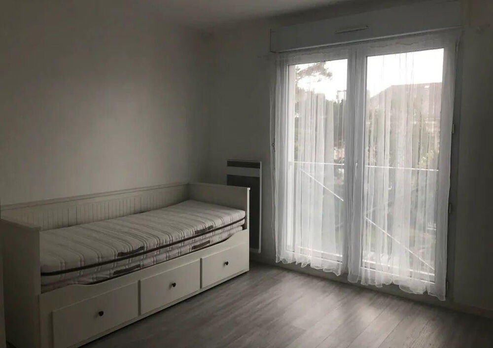 Location Appartement Beau studio 18m² avec balcon Ile de Nantes Nantes