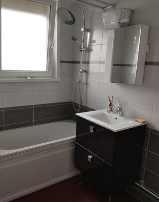  Appartement à louer 3 pièces 71 m²