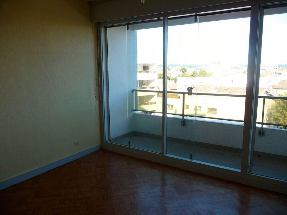 Location Appartement Beau T1 27 m² avec balcon au calme Bordeaux
