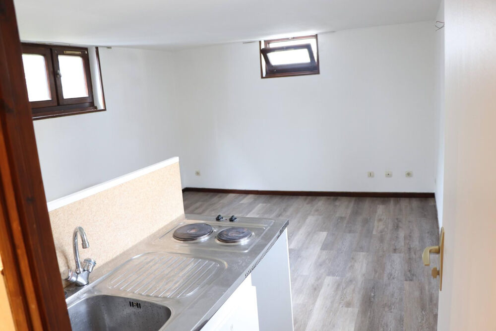 Location Appartement Studio 18m2, calme, entre gare et Opéra Lille