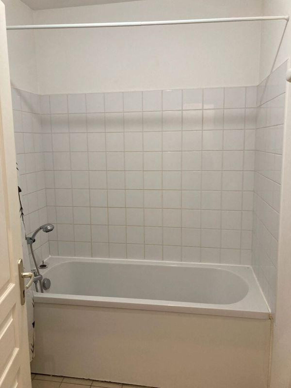 Location Appartement Beau studio meublé  23 m² Lille