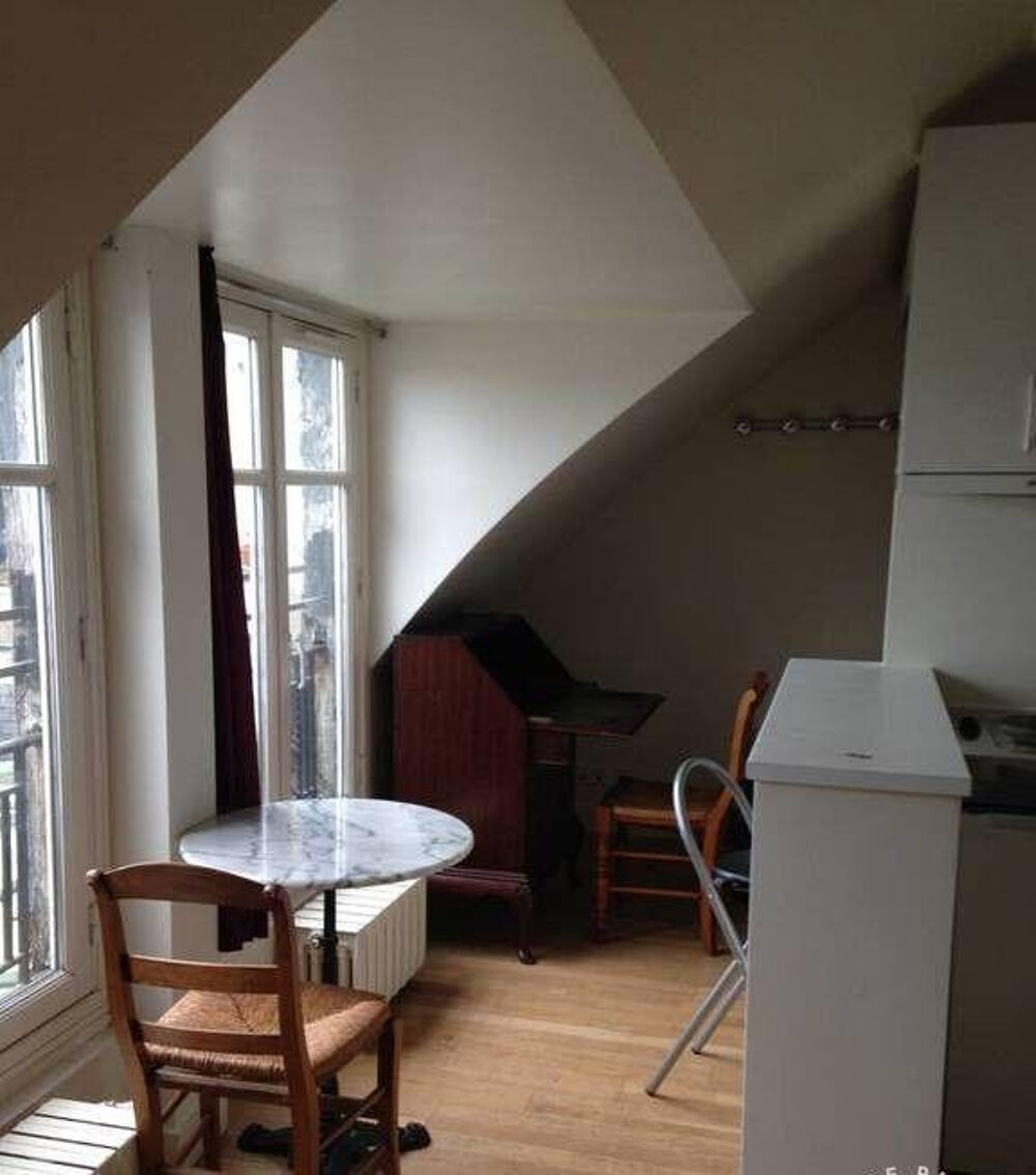 Location Appartement Beau studio meublé 26m² très bon état et aménagé Paris 17