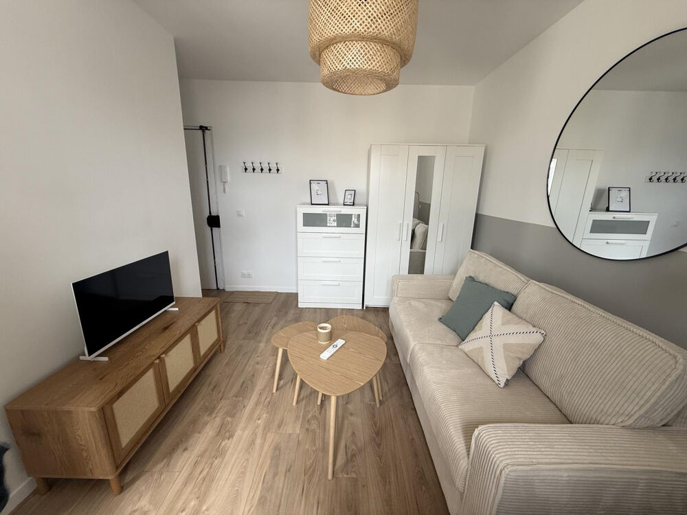 Location Appartement Studio meublé neuf 18m² -Dernier étage + cave Clichy