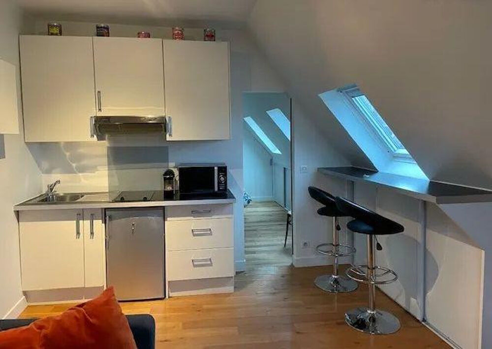 Location Appartement Très Beau 2P meublé 47m2 /29carrez - place Etoile Paris 16
