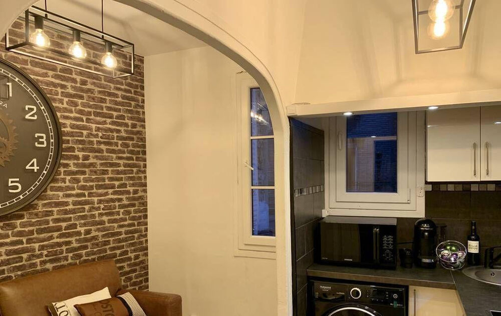 Location Appartement Beau 2 pièces 29 m² rénové et meublé à Puteaux Puteaux