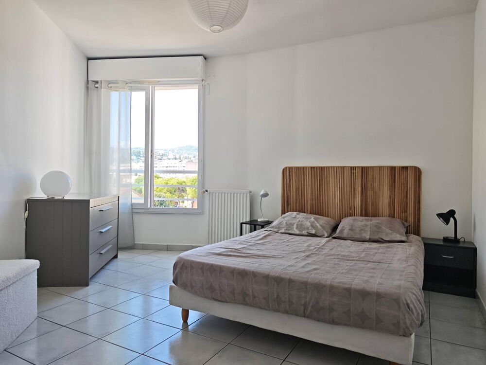 Location Appartement Spacieux T2 lumineux, refait à neuf et meublé Nice